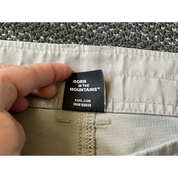 KÜHL Men's Shorts Size 42 Beige Khaki Ripstop Hiking Outdoor Travel - Picture 9 of 14